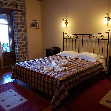 Dryades Guesthouse Ано Хора Екстериор снимка