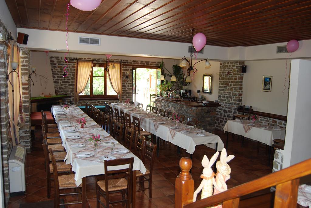 Dryades Guesthouse Ано Хора Екстериор снимка