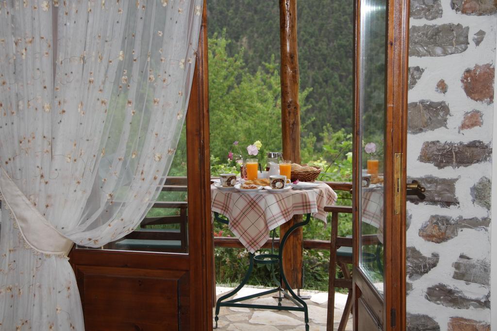 Dryades Guesthouse Ано Хора Екстериор снимка