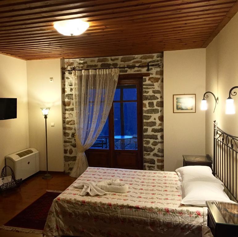 Dryades Guesthouse Ано Хора Екстериор снимка